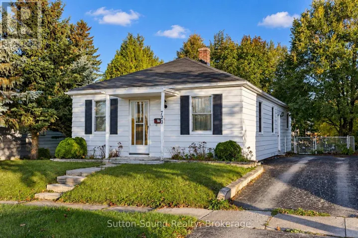 720 5TH ST EAST STREET E, Owen Sound, Ontario N4K1E5