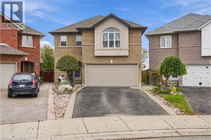 317 JACQUELINE Boulevard, Hamilton, Ontario L9B2V7