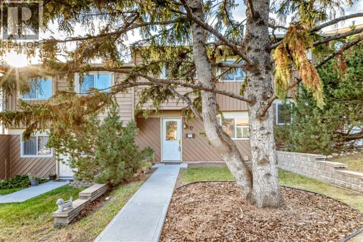 17, 4940 39 Avenue SW, Calgary, Alberta T3E6M7