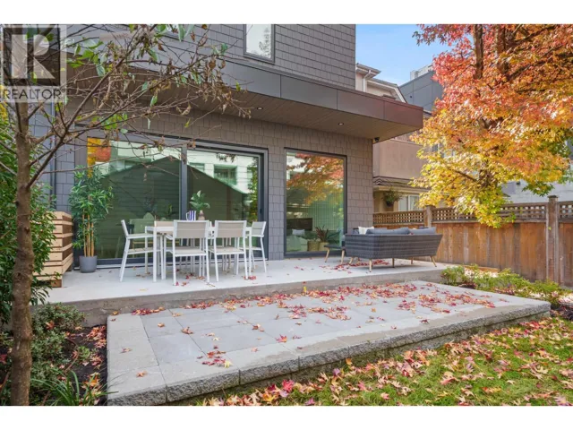 2 3657 W 11TH AVENUE, Vancouver, British Columbia V6R2K4