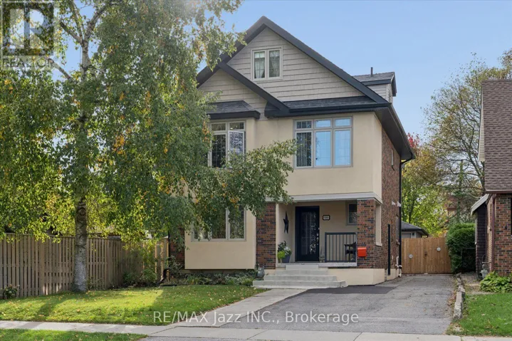 390 MARY STREET N, Oshawa (O'Neill), Ontario L1G5E1