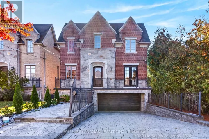 83 STORMONT AVENUE, Toronto (Bedford Park-Nortown), Ontario M5N2C3