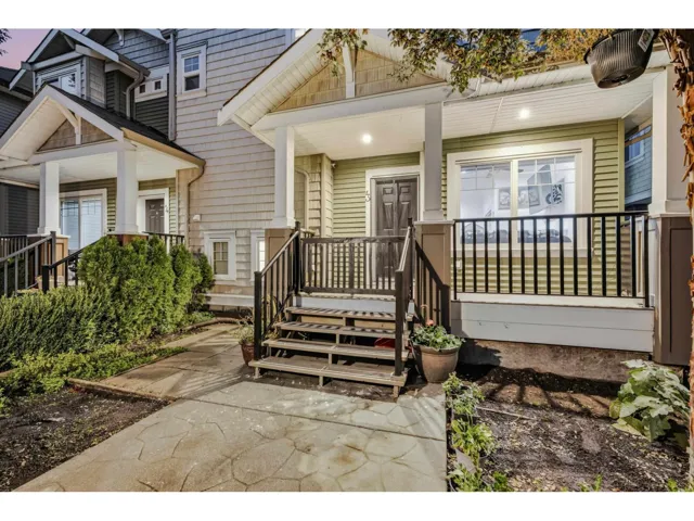 B3 19292 72A AVENUE, Surrey, British Columbia V4N5Y3