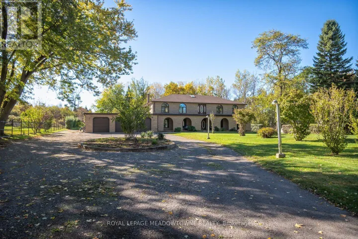805 CENTRE ROAD, Hamilton, Ontario L8N2Z7