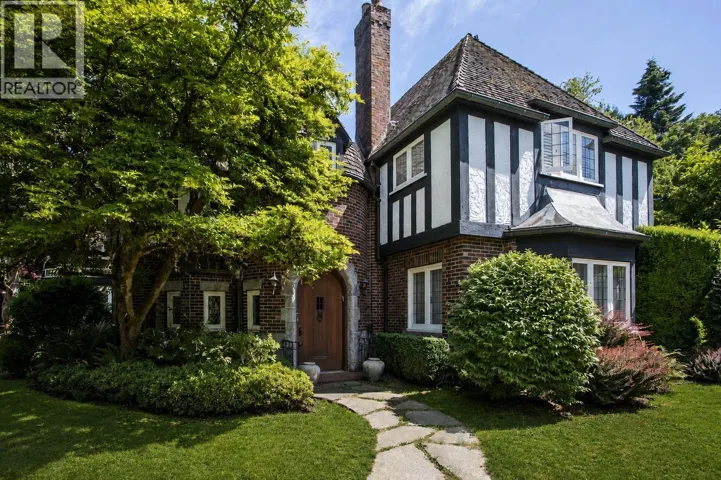 4576 CONNAUGHT DRIVE, Vancouver, British Columbia V6J4E2