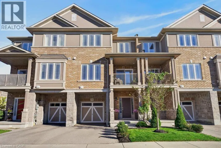 9 BLOOM Crescent, Hamilton, Ontario L0R1P0