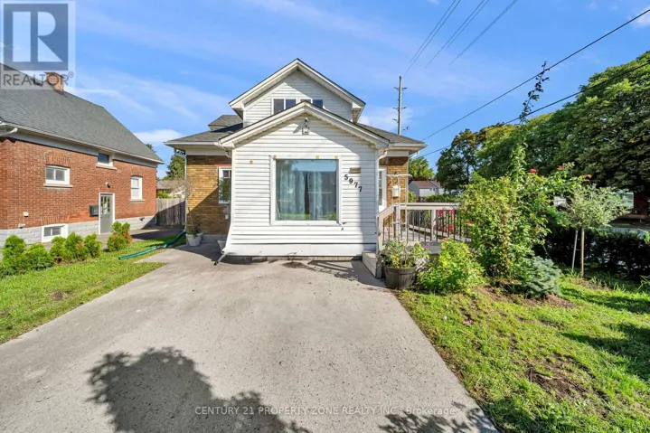 5977 SAINT MARYS STREET, Niagara Falls (Church's Lane), Ontario L2J1B8