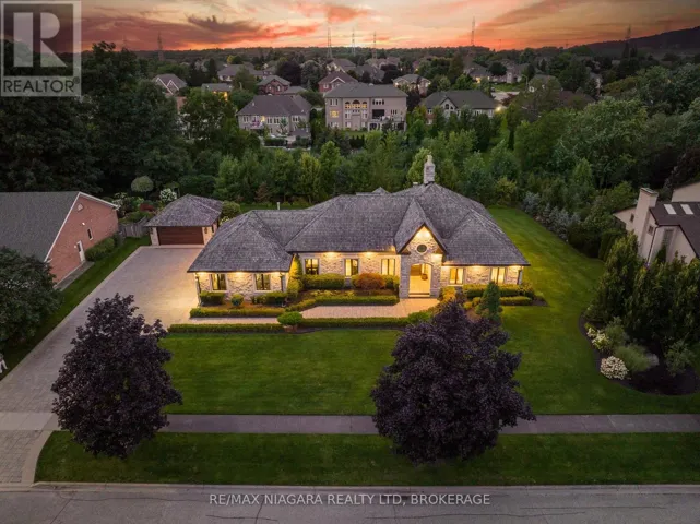 3551 CARDINAL DRIVE, Niagara Falls (Mt. Carmel), Ontario L2H2Y1
