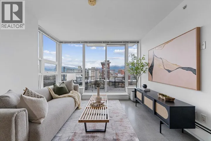 807 231 E PENDER STREET, Vancouver, British Columbia V6A0G3