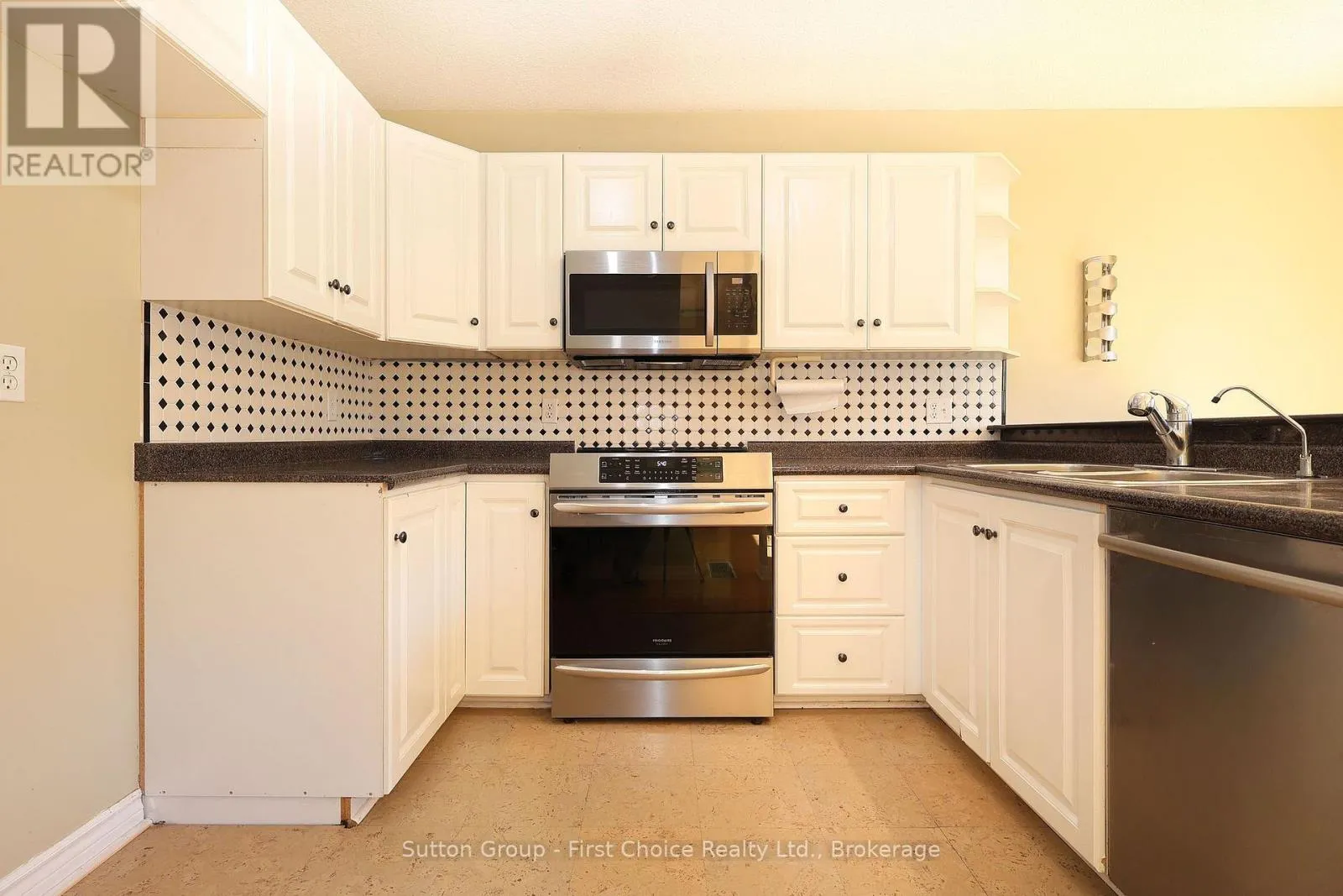 Kitchen Kitchen