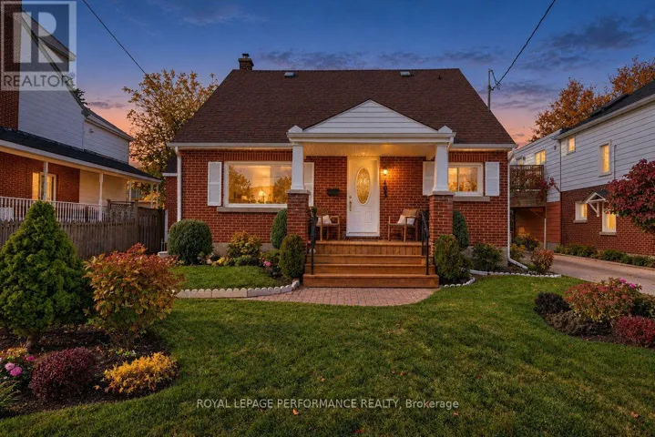 103 GLYNN AVENUE, Ottawa, Ontario K1K1S7