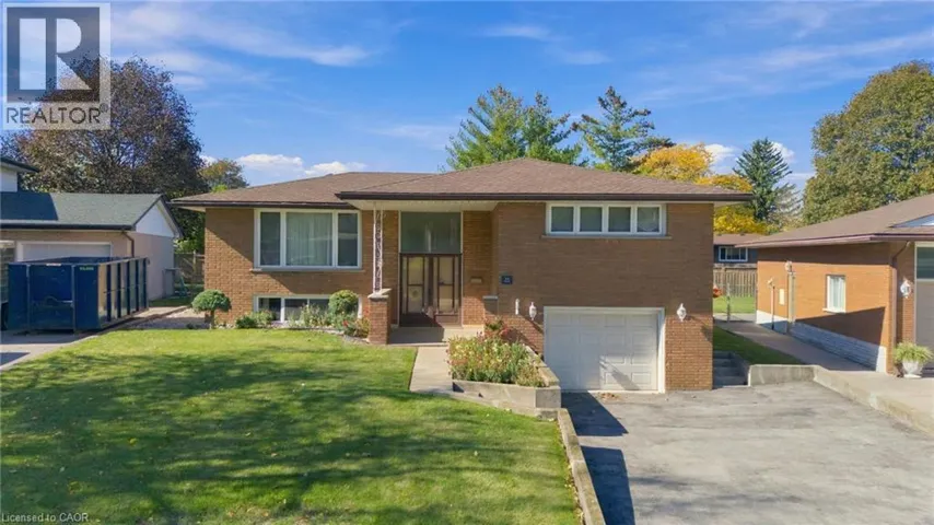 14 GENEVA Drive, Hamilton, Ontario L9C3Z5