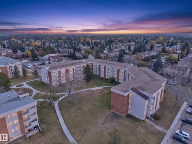 #27 11245 31 AV NW, Edmonton, Alberta T6J3V5