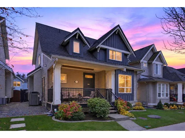 6970 195A STREET, Surrey, British Columbia V4N5Z2
