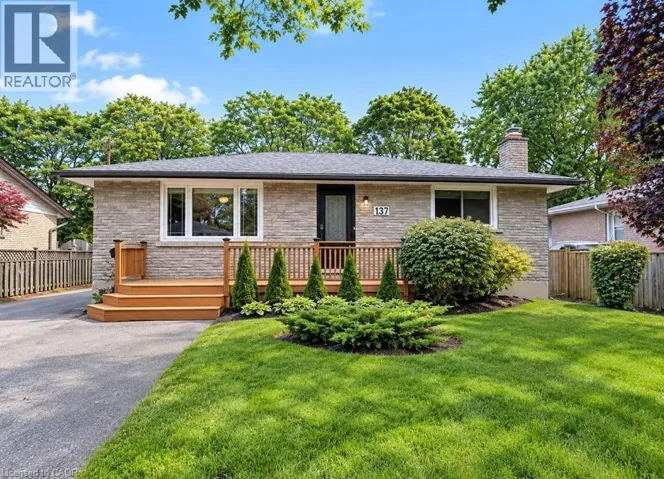 137 COUNTRY CLUB Drive, Guelph, Ontario N1E3K8