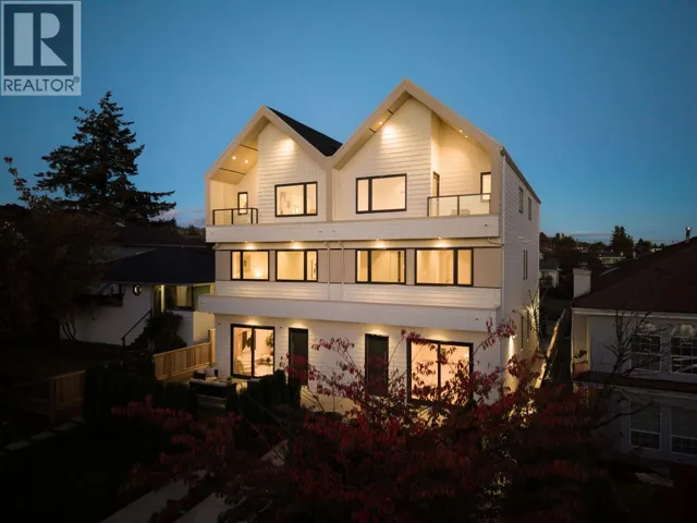 1 1458 ROSSER AVENUE, Burnaby, British Columbia V5C5C8