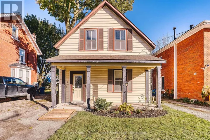 32 FALSTAFF STREET, Stratford, Ontario N5A3T3