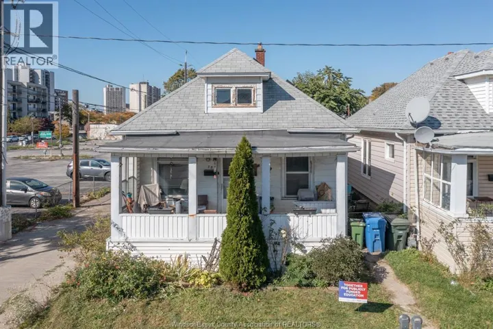 156 ERIE STREET, Windsor, Ontario N9A3W8