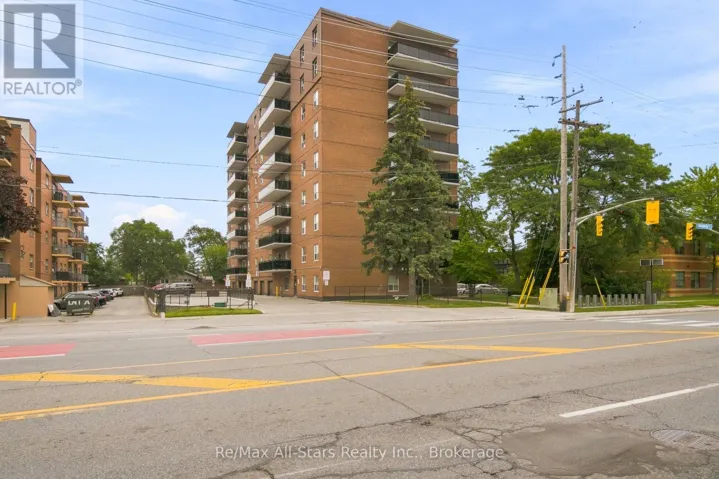 806 - 855 KENNEDY ROAD, Toronto (Ionview), Ontario M1K2E3