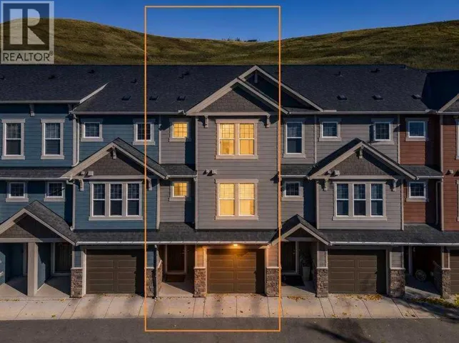 206 Cranbrook Square SE, Calgary, Alberta T3M3E3