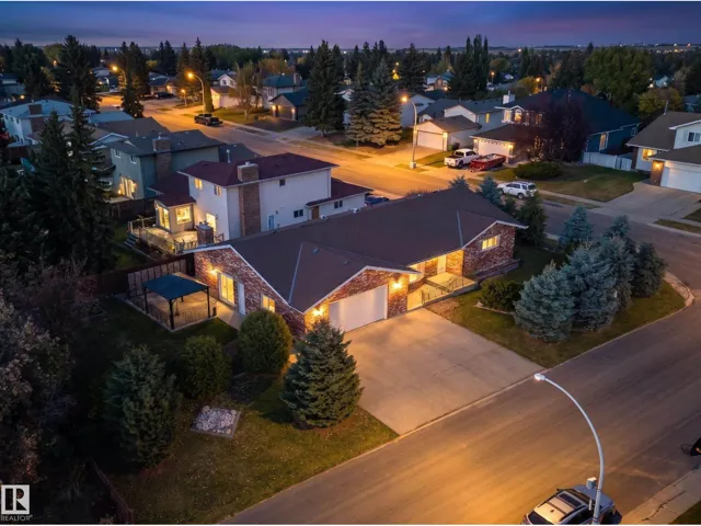 18412 82 AV NW, Edmonton, Alberta T5T3K4
