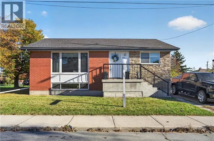 841 TENTH Avenue, Hamilton, Ontario L8T3L7