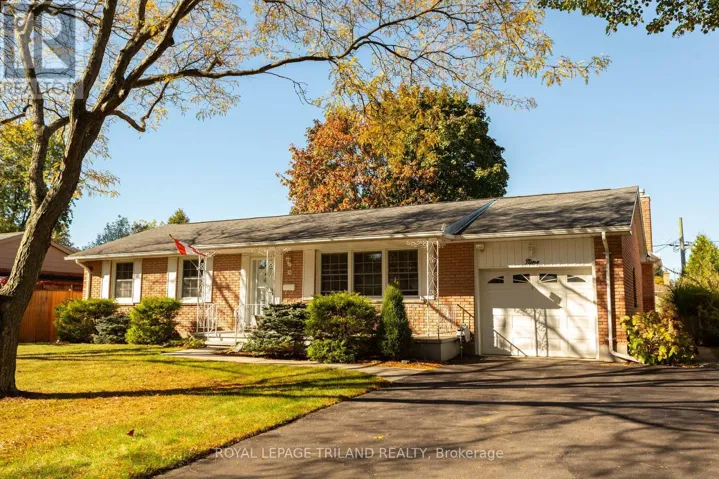 9 BUTLER DRIVE, St. Thomas, Ontario N5R4Y9