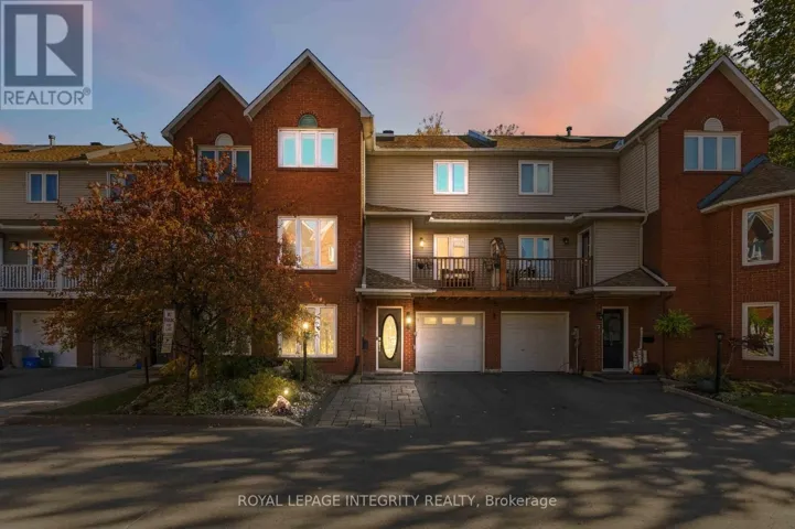 4 BERTON PLACE, Ottawa, Ontario K2L3R8