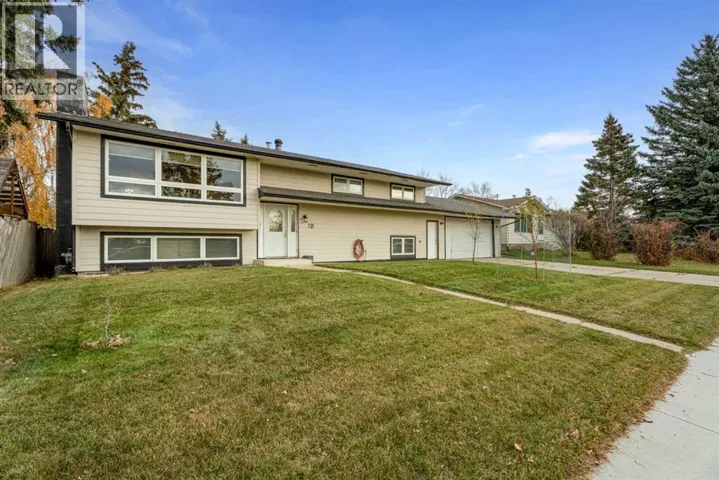 10 Mountain Street E, Okotoks, Alberta T1S1G5