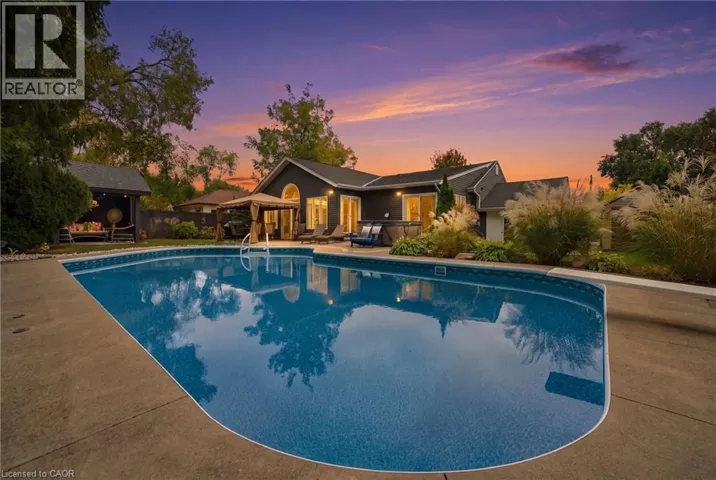 2101 EDINBURGH Drive, Burlington, Ontario L7R2C8