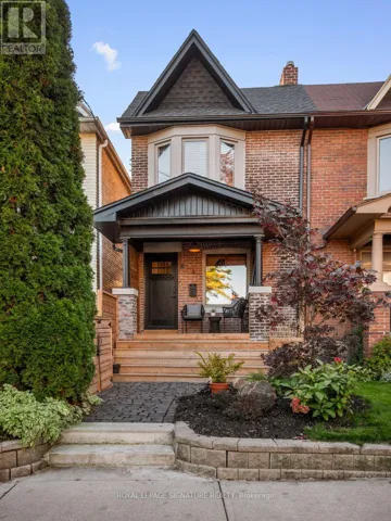 4 ORCHARD PARK BOULEVARD, Toronto (Woodbine Corridor), Ontario M4L3E2
