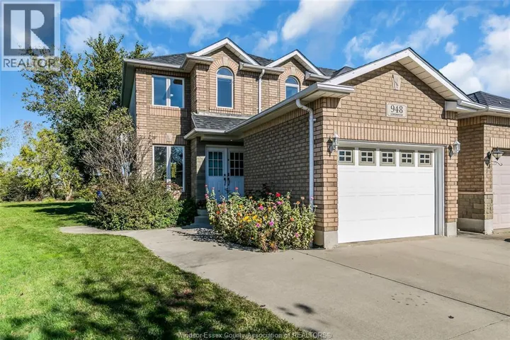 948 LEMONWOOD, Windsor, Ontario N9G2R6
