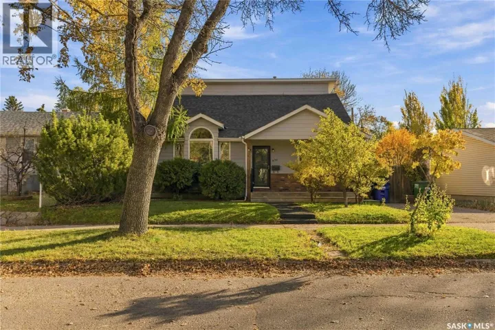 826 I AVENUE N, Saskatoon, Saskatchewan S7L2H3