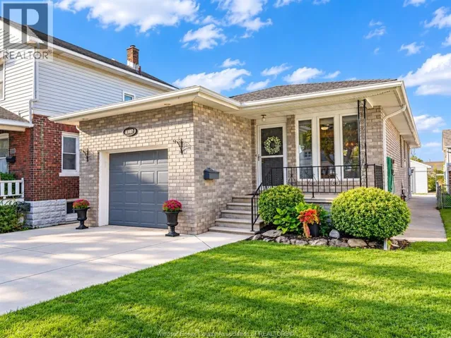 1107 Janette ..., Windsor, Ontario N9A5A6