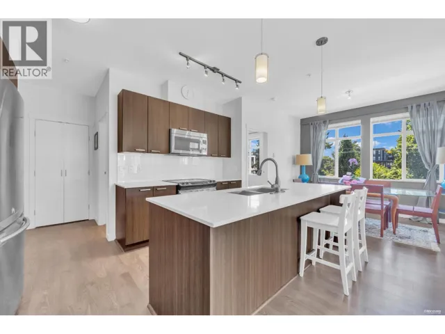 312 617 SMITH AVENUE, Coquitlam, British Columbia V3J0C3
