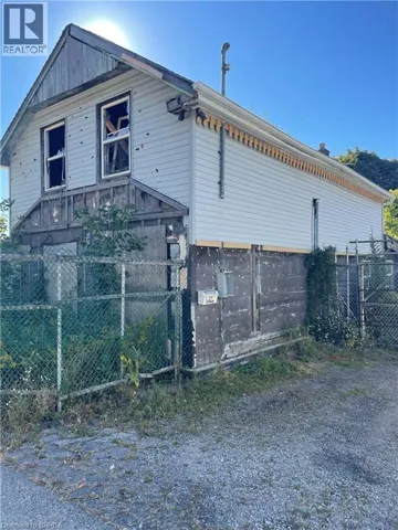 27 DURHAM Street, Brantford, Ontario N3T2T6
