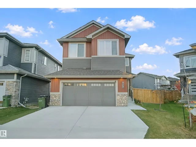 8178 222A ST NW, Edmonton, Alberta T5T7L2