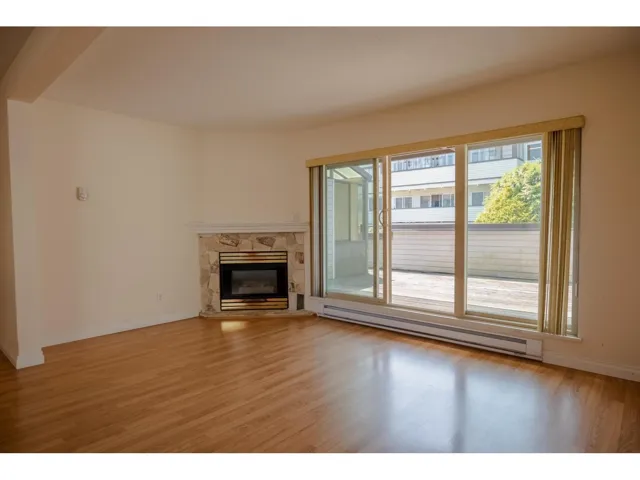 1469 MERKLIN STREET, White Rock, British Columbia V4B4C4
