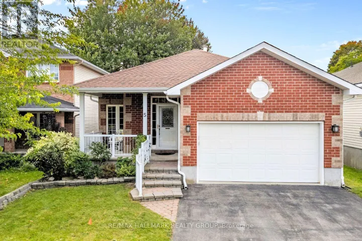 5 RAYBURN STREET, Ottawa, Ontario K2K3K8