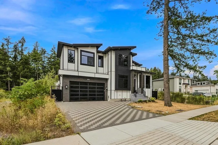 20061 27 AVENUE, Langley, British Columbia V2Z0B6