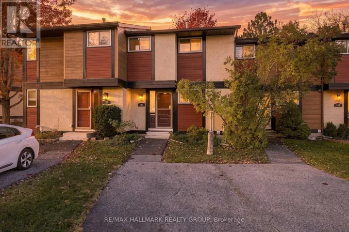 163 MCCLINTOCK WAY, Ottawa, Ontario K2L2A5