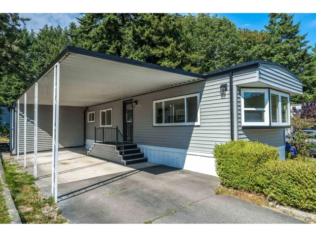 222 1840 160 STREET, Surrey, British Columbia V4A4X4