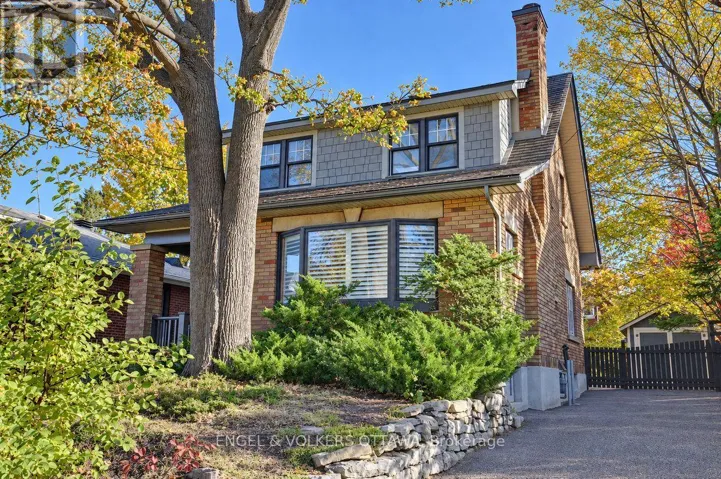 150 BYRON AVENUE, Ottawa, Ontario K1Y3J2