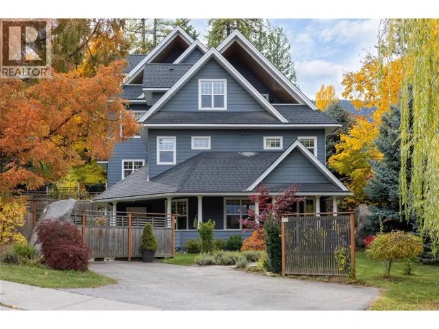 407 Hamilton Avenue Unit# A, Nelson, British Columbia V1L3G1