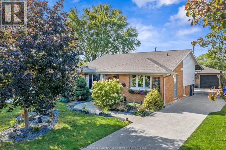 1117 COVENTRY, Windsor, Ontario N8S2W8