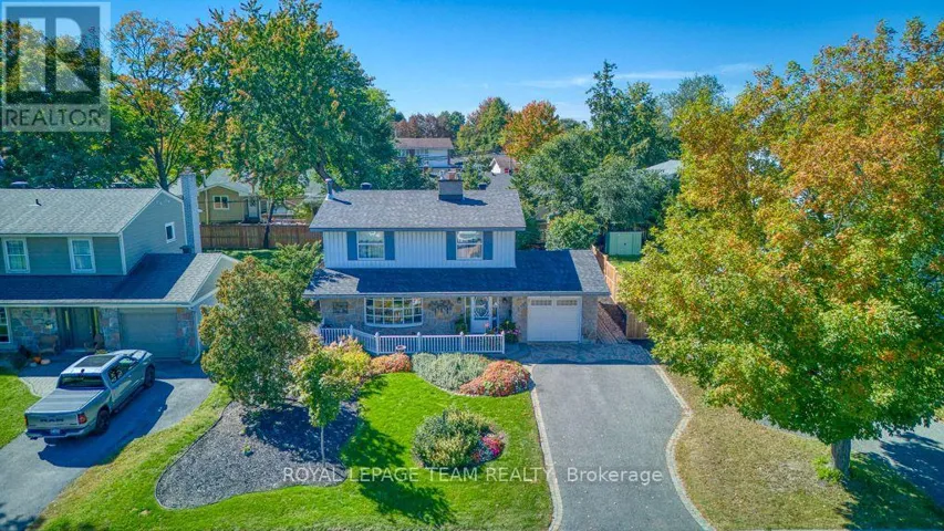 2998 HYDE STREET, Ottawa, Ontario K1V8H9