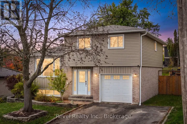 17 MOHAWK DRIVE, Kawartha Lakes (Lindsay), Ontario K9V0J6