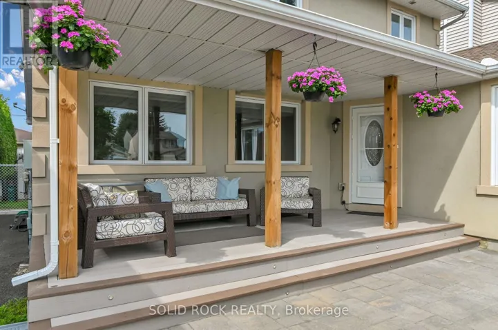 253 COTE-ROYALE CRESCENT, Ottawa, Ontario K1E3L4