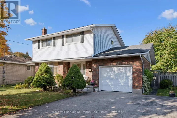 48 WESTMINSTER AVENUE, Guelph (St. George's), Ontario N1E4C1