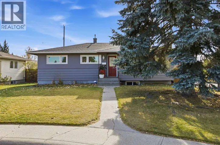 31 Hoover Place SW, Calgary, Alberta T2V3G5